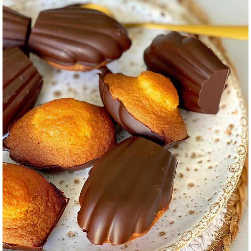 YXHZVON 2 Pièces Moule a Madeleine, 9 Cavités Moule Madeleine Silicone  Antiadhésifs pour Mousse Chocolat Muffin Pudding（Violet） : :  Cuisine et Maison
